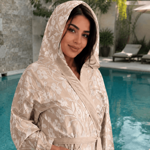 تصویر  حوله لباسی مدیوم شکوفه ژاکارد تمام نخ